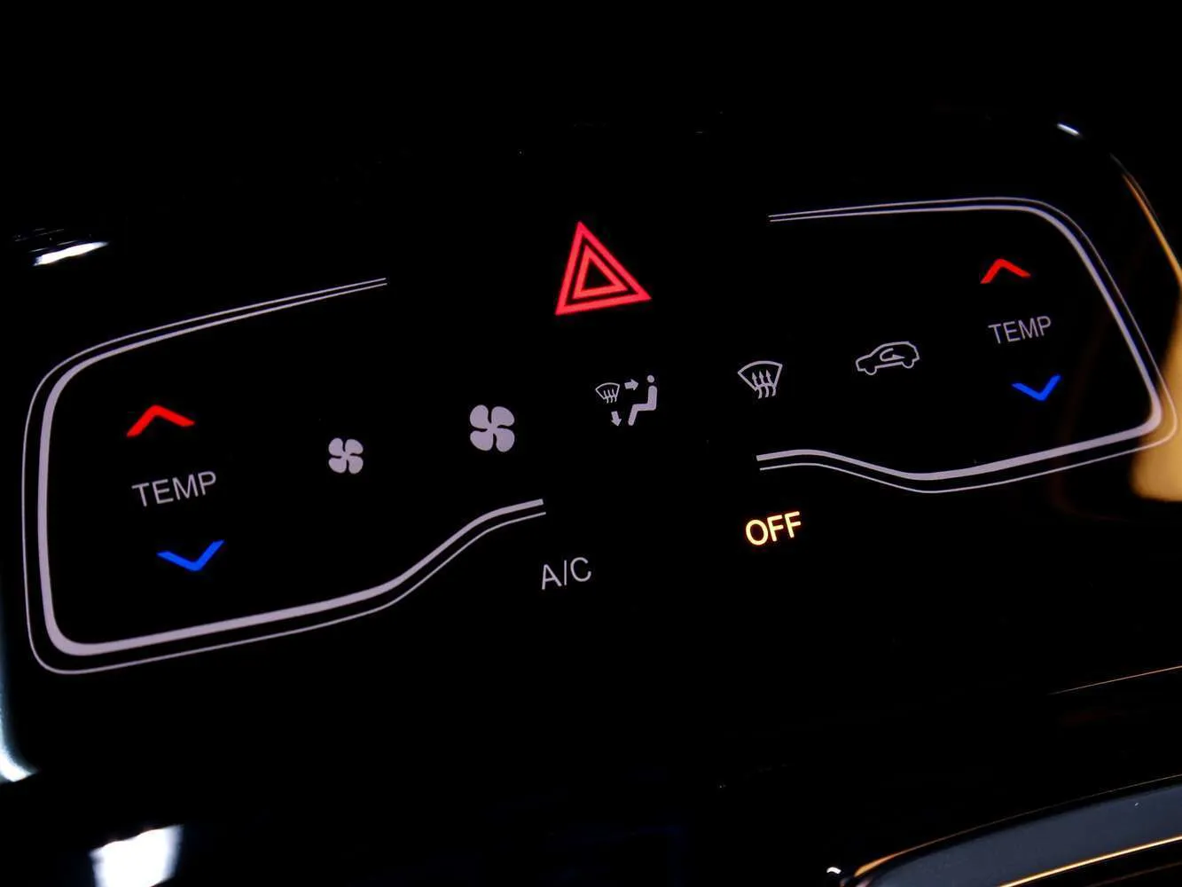 Jac JS6